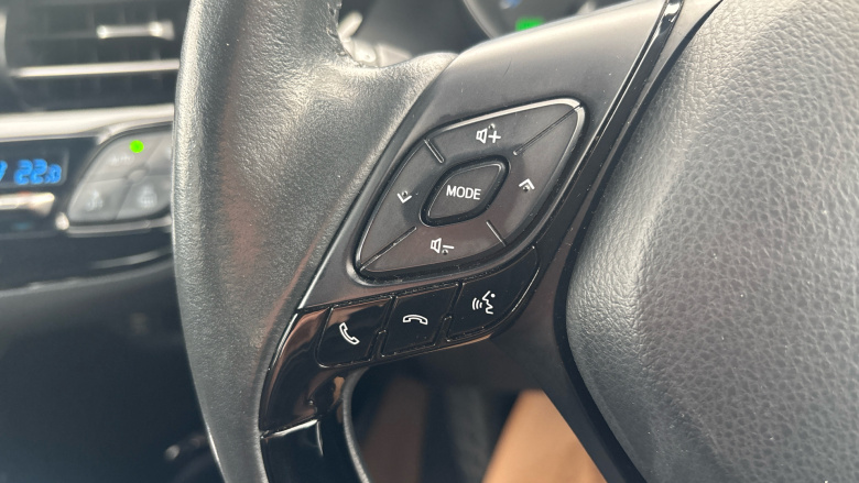 Toyota C-HR 1.8 Hybrid Design 5dr CVT Hybrid Hatchback